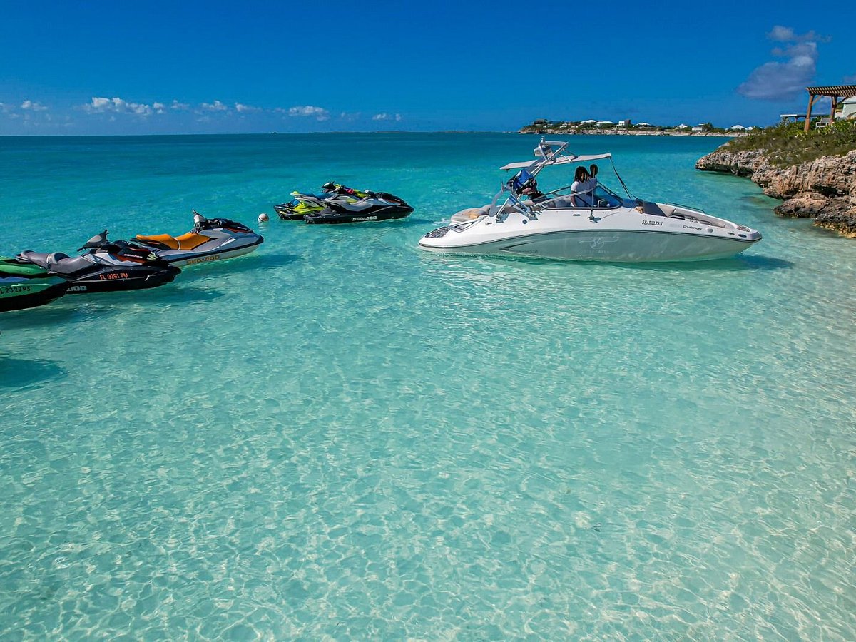 Tropical Waves Water Sports